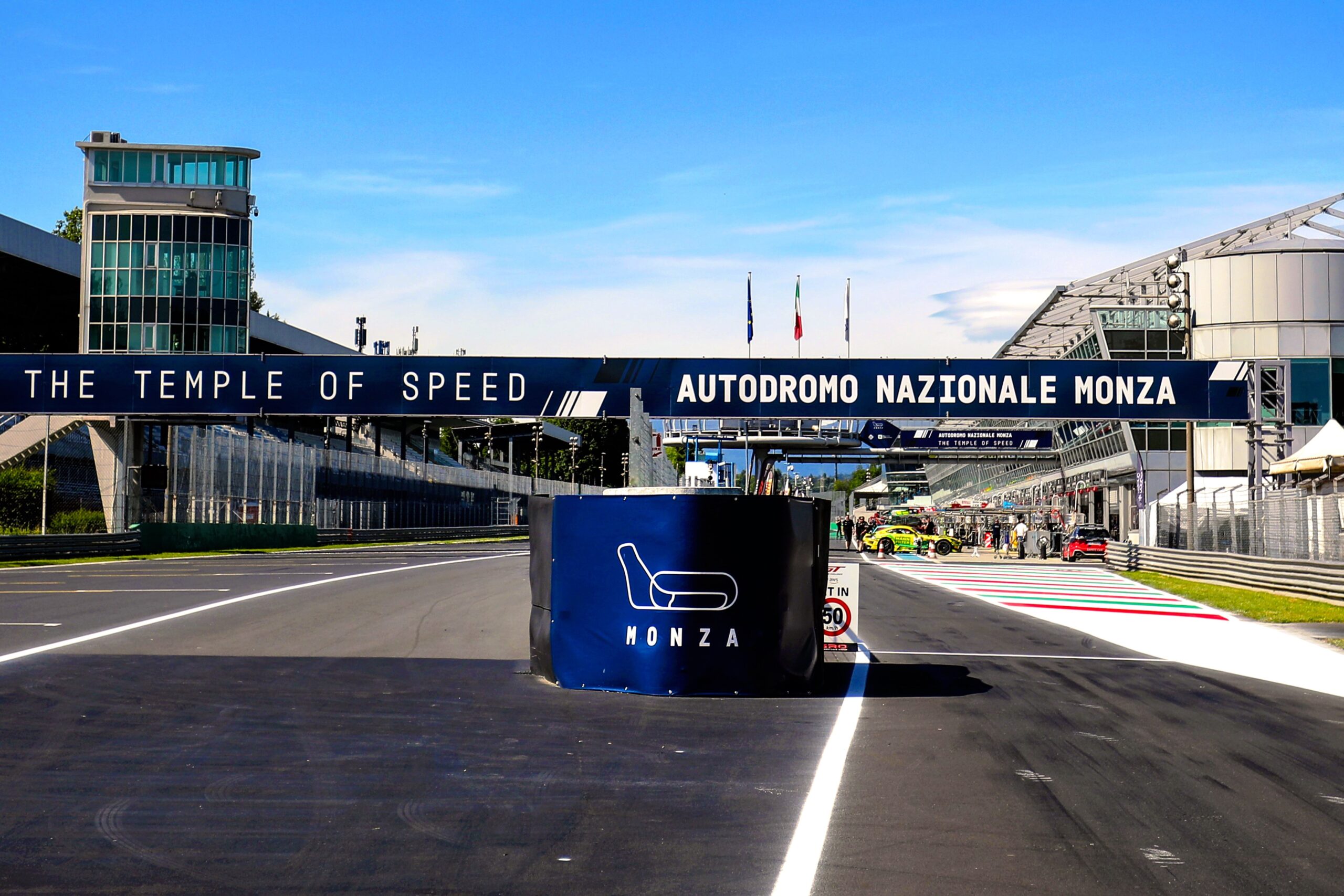 Vista del rettilineo dei box dell'Autodromo Nazionale Monza durante il Gran Premio d'Italia di Formula 1