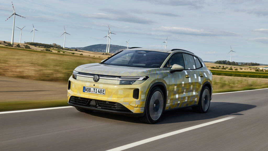 Volkswagen ID. Tiguan elettrica 2027 durante i test